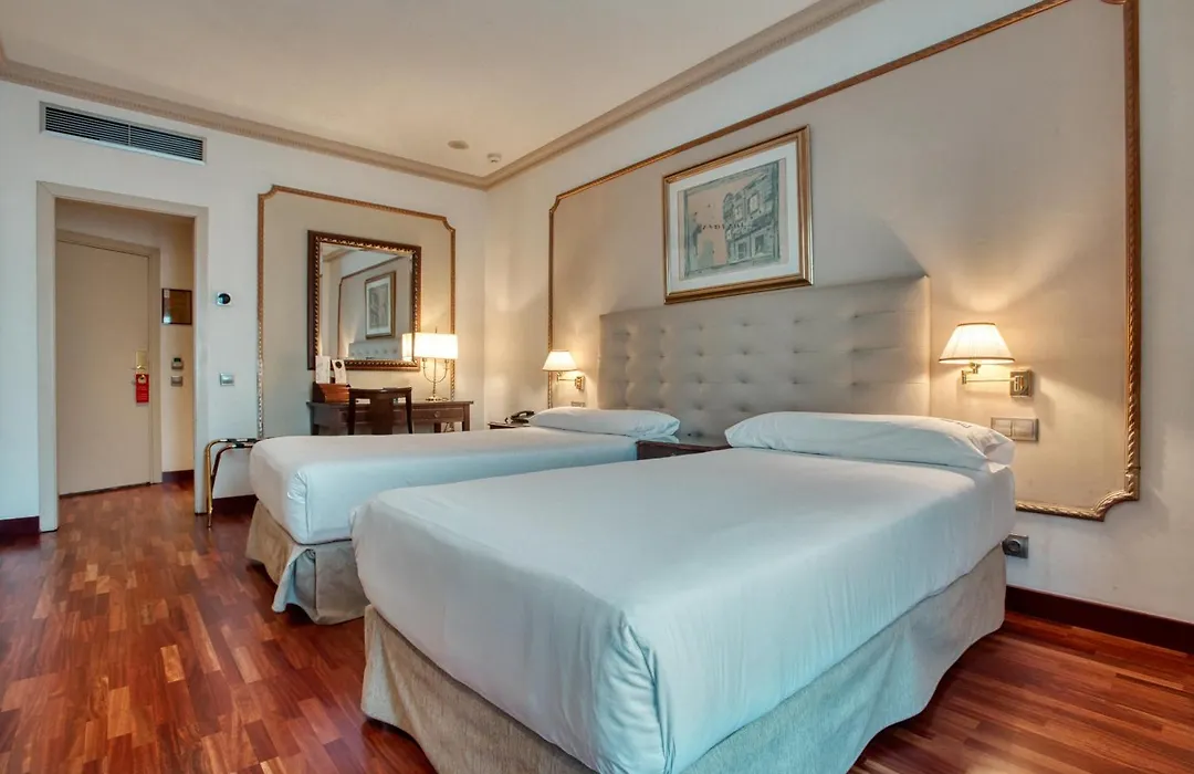 Hotel Roger De Lluria-1